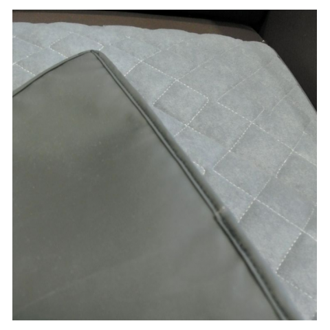 Assise absorbante spéciale fauteuil Identités - 1
